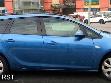 Опель Астра 2014 в Днепре (Днепропетровске) на Automoto.ua Синий Опель Астра, объемом двигателя 1.6 л и пробегом 206 тыс. км за 8000 $, фото 1 на Automoto.ua