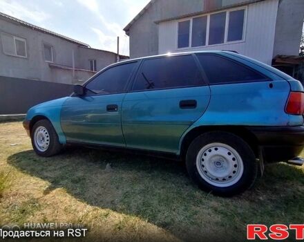 Зеленый Опель Астра, объемом двигателя 1.4 л и пробегом 400 тыс. км за 670 $, фото 2 на Automoto.ua