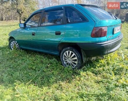 Зеленый Опель Астра, объемом двигателя 1.6 л и пробегом 253 тыс. км за 1299 $, фото 7 на Automoto.ua