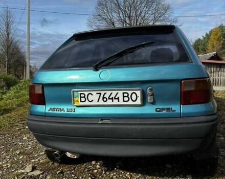 Зеленый Опель Астра, объемом двигателя 1.6 л и пробегом 258 тыс. км за 1393 $, фото 3 на Automoto.ua