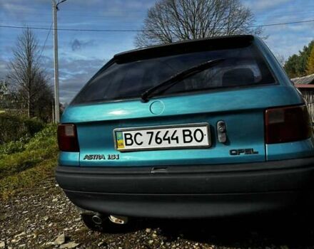 Зеленый Опель Астра, объемом двигателя 1.6 л и пробегом 258 тыс. км за 1393 $, фото 2 на Automoto.ua