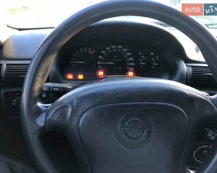 Зеленый Опель Астра, объемом двигателя 1.62 л и пробегом 340 тыс. км за 2100 $, фото 8 на Automoto.ua
