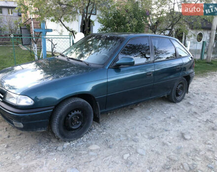 Зеленый Опель Астра, объемом двигателя 1.62 л и пробегом 340 тыс. км за 2100 $, фото 2 на Automoto.ua