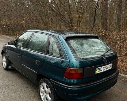 Зеленый Опель Астра, объемом двигателя 1.7 л и пробегом 300 тыс. км за 3200 $, фото 1 на Automoto.ua