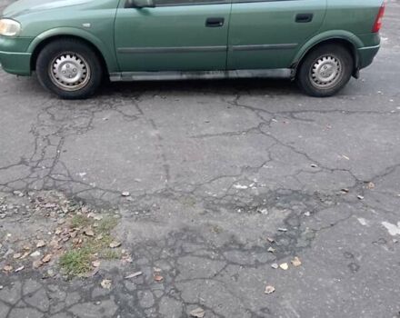 Зелений Опель Астра, об'ємом двигуна 1.39 л та пробігом 411 тис. км за 1750 $, фото 3 на Automoto.ua