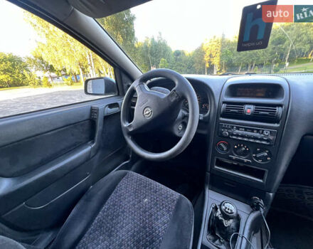 Зеленый Опель Астра, объемом двигателя 1.6 л и пробегом 205 тыс. км за 2500 $, фото 9 на Automoto.ua