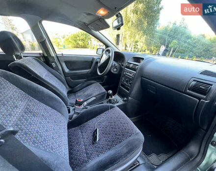 Зеленый Опель Астра, объемом двигателя 1.6 л и пробегом 205 тыс. км за 2300 $, фото 8 на Automoto.ua