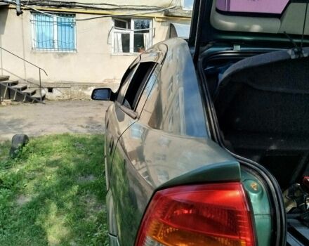 Зеленый Опель Астра, объемом двигателя 1.6 л и пробегом 293 тыс. км за 2800 $, фото 4 на Automoto.ua