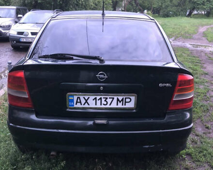 Зеленый Опель Астра, объемом двигателя 1.6 л и пробегом 300 тыс. км за 3300 $, фото 2 на Automoto.ua