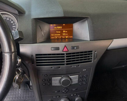 Зеленый Опель Астра, объемом двигателя 1.6 л и пробегом 176 тыс. км за 4500 $, фото 6 на Automoto.ua