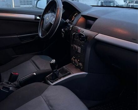 Зелений Опель Астра, об'ємом двигуна 1.7 л та пробігом 247 тис. км за 2250 $, фото 8 на Automoto.ua