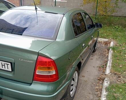 Зелений Опель Астра, об'ємом двигуна 1.4 л та пробігом 220 тис. км за 4200 $, фото 3 на Automoto.ua