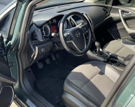 Зеленый Опель Астра, объемом двигателя 1.7 л и пробегом 267 тыс. км за 6400 $, фото 8 на Automoto.ua