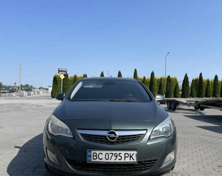 Зеленый Опель Астра, объемом двигателя 1.7 л и пробегом 267 тыс. км за 6400 $, фото 2 на Automoto.ua