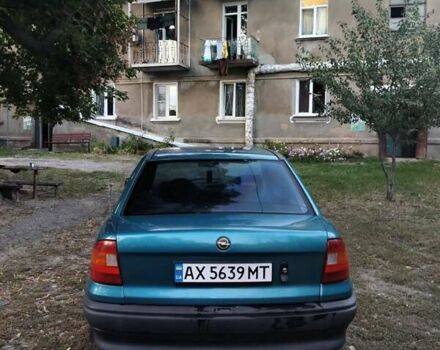 Зеленый Опель Астра, объемом двигателя 1.6 л и пробегом 317 тыс. км за 1500 $, фото 3 на Automoto.ua