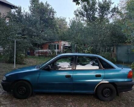 Зеленый Опель Астра, объемом двигателя 1.6 л и пробегом 317 тыс. км за 1500 $, фото 4 на Automoto.ua