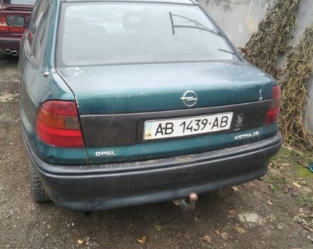 Зеленый Опель Астра, объемом двигателя 1 л и пробегом 200 тыс. км за 600 $, фото 1 на Automoto.ua