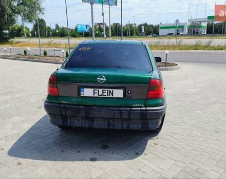 Зеленый Опель Астра, объемом двигателя 1.4 л и пробегом 400 тыс. км за 1700 $, фото 3 на Automoto.ua
