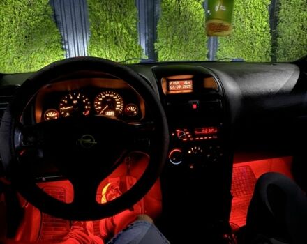 Зеленый Опель Астра, объемом двигателя 1.4 л и пробегом 220 тыс. км за 3650 $, фото 1 на Automoto.ua