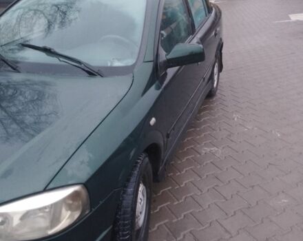 Зеленый Опель Астра, объемом двигателя 1.4 л и пробегом 300 тыс. км за 2400 $, фото 2 на Automoto.ua