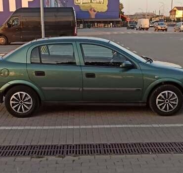 Зеленый Опель Астра, объемом двигателя 1.6 л и пробегом 410 тыс. км за 2900 $, фото 2 на Automoto.ua