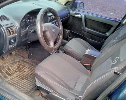 Зеленый Опель Астра, объемом двигателя 1.6 л и пробегом 266 тыс. км за 3700 $, фото 3 на Automoto.ua