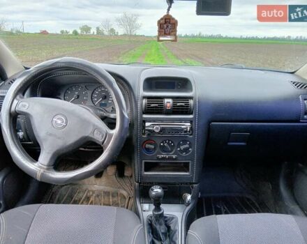 Зеленый Опель Астра, объемом двигателя 1.6 л и пробегом 266 тыс. км за 3700 $, фото 4 на Automoto.ua