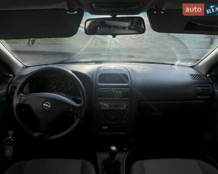 Зеленый Опель Астра, объемом двигателя 1.4 л и пробегом 368 тыс. км за 2700 $, фото 5 на Automoto.ua