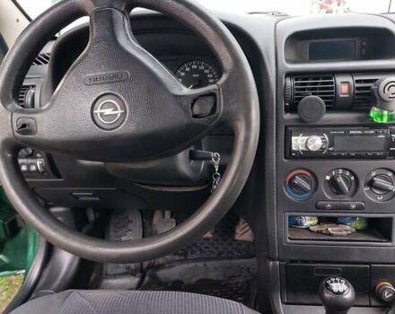 Зелений Опель Астра, об'ємом двигуна 1.39 л та пробігом 296 тис. км за 3500 $, фото 13 на Automoto.ua