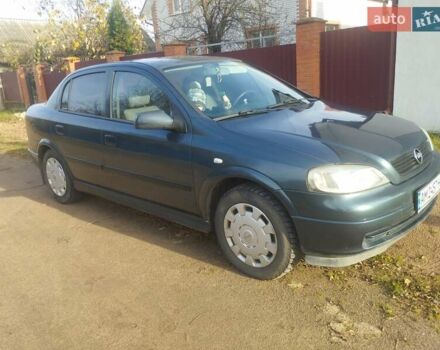 Зеленый Опель Астра, объемом двигателя 1.6 л и пробегом 180 тыс. км за 3500 $, фото 2 на Automoto.ua