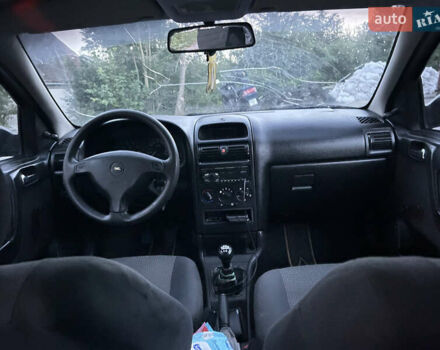 Зеленый Опель Астра, объемом двигателя 1.4 л и пробегом 350 тыс. км за 1999 $, фото 6 на Automoto.ua