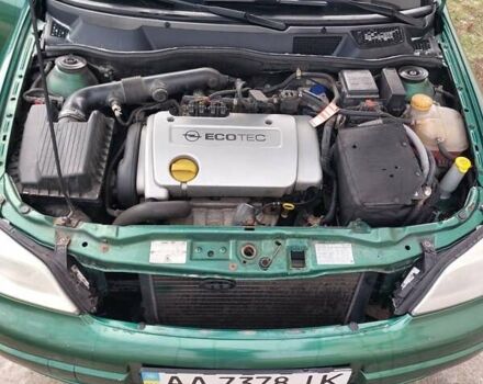 Зелений Опель Астра, об'ємом двигуна 1.39 л та пробігом 296 тис. км за 3500 $, фото 11 на Automoto.ua