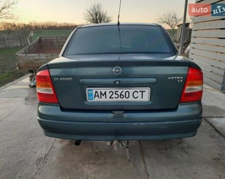 Зеленый Опель Астра, объемом двигателя 1.4 л и пробегом 301 тыс. км за 2700 $, фото 7 на Automoto.ua
