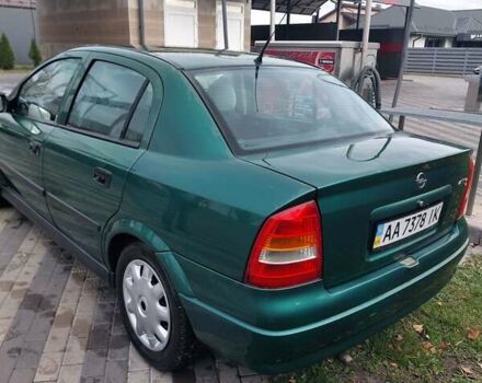 Зелений Опель Астра, об'ємом двигуна 1.39 л та пробігом 296 тис. км за 3500 $, фото 4 на Automoto.ua
