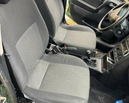 Зелений Опель Астра, об'ємом двигуна 1.4 л та пробігом 278 тис. км за 1050 $, фото 5 на Automoto.ua