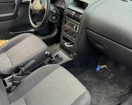 Зелений Опель Астра, об'ємом двигуна 1.4 л та пробігом 278 тис. км за 1050 $, фото 7 на Automoto.ua