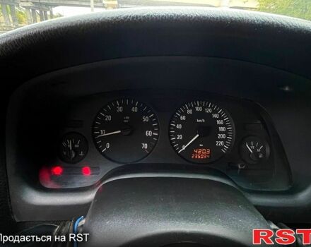 Зеленый Опель Астра, объемом двигателя 1.4 л и пробегом 235 тыс. км за 3000 $, фото 2 на Automoto.ua