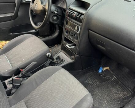 Зелений Опель Астра, об'ємом двигуна 1.4 л та пробігом 287 тис. км за 1150 $, фото 6 на Automoto.ua