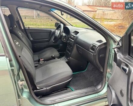 Зелений Опель Астра, об'ємом двигуна 1.4 л та пробігом 273 тис. км за 3800 $, фото 19 на Automoto.ua