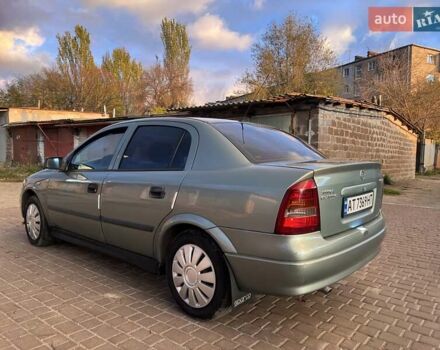 Зеленый Опель Астра, объемом двигателя 1.36 л и пробегом 187 тыс. км за 2950 $, фото 6 на Automoto.ua