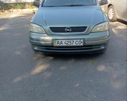 Зеленый Опель Астра, объемом двигателя 1.4 л и пробегом 290 тыс. км за 2500 $, фото 1 на Automoto.ua