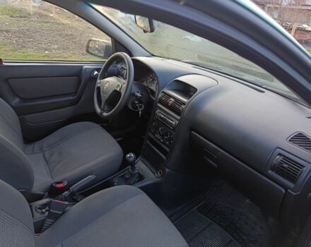 Зеленый Опель Астра, объемом двигателя 1.4 л и пробегом 360 тыс. км за 2550 $, фото 3 на Automoto.ua