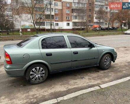 Зелений Опель Астра, об'ємом двигуна 1.39 л та пробігом 188 тис. км за 3342 $, фото 4 на Automoto.ua