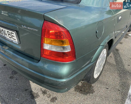 Зелений Опель Астра, об'ємом двигуна 1.4 л та пробігом 146 тис. км за 3800 $, фото 2 на Automoto.ua