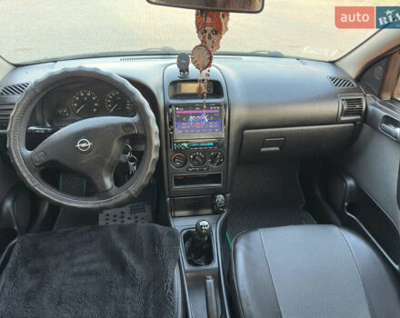 Зеленый Опель Астра, объемом двигателя 1.6 л и пробегом 270 тыс. км за 2900 $, фото 10 на Automoto.ua