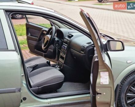 Зелений Опель Астра, об'ємом двигуна 1.36 л та пробігом 179 тис. км за 3000 $, фото 7 на Automoto.ua