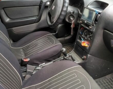 Опель Астра 2008 в Бердичеве на Automoto.ua Зеленый Опель Астра, объемом двигателя 1.6 л и пробегом 220 тыс. км за 3811 $, фото 8 на Automoto.ua