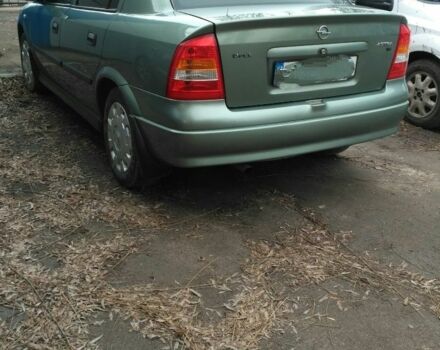 Опель Астра 2008 в Бердичеве на Automoto.ua Зеленый Опель Астра, объемом двигателя 1.6 л и пробегом 220 тыс. км за 3811 $, фото 2 на Automoto.ua