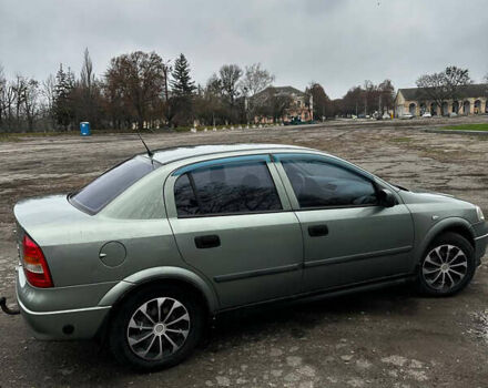 Зелений Опель Астра, об'ємом двигуна 1.36 л та пробігом 235 тис. км за 4000 $, фото 4 на Automoto.ua