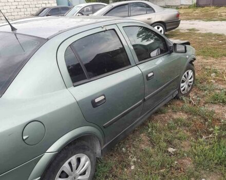 Зеленый Опель Астра, объемом двигателя 1.6 л и пробегом 190 тыс. км за 600 $, фото 3 на Automoto.ua